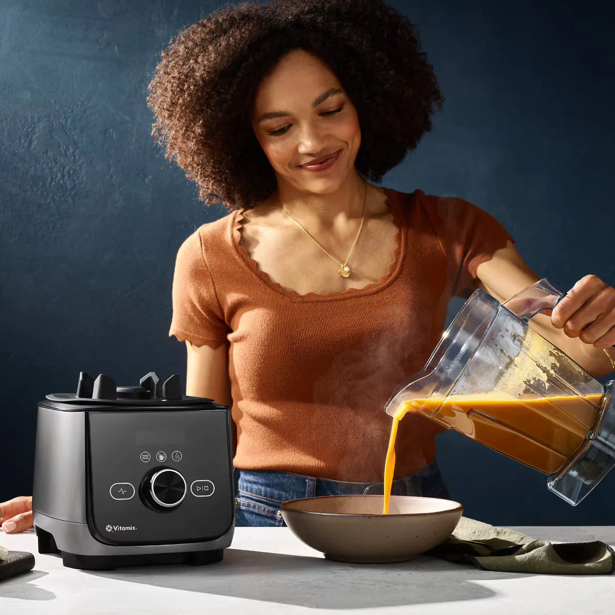 Smart. Sleek. Powerful. Meet the Vitamix Ascent X4